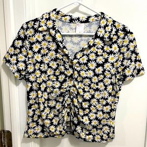 NWOT No Boundaries Floral Crop Top - Size XL